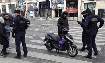 Француската полиција почна истрага за нелегални вечери и забави во Париз