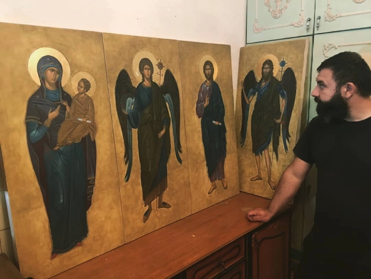 Петре Зограф, иконописец од Струга со четка и боја го оживува ликот на светецот