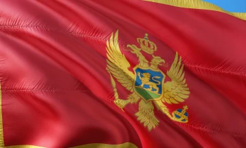 Возило на Владата на Црна Гора ја проби блокадата на граѓаните, во автомобилот била ќерката на премиерот