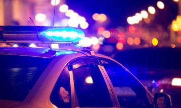 Две лица убиени, еден полицаец повреден при рутинска сообраќајна контрола во Сан Антонио