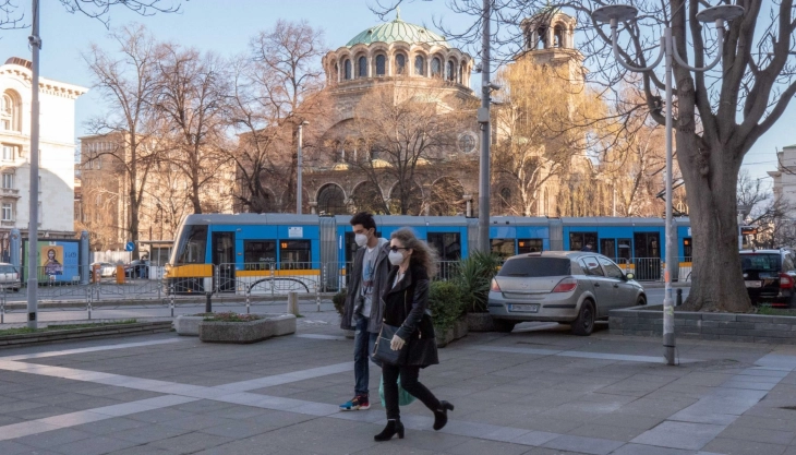 По Велигден, во Бугарија може да има уште еден бран на пандемијата