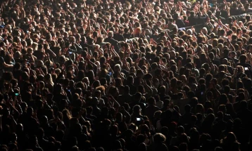 Успешен експеримент: Нема знаци на зараза по рок концертот во Барселона