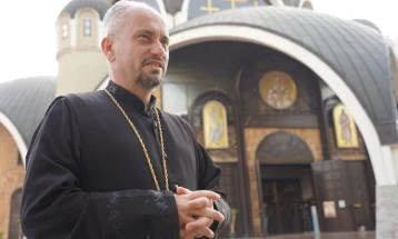 Отец Сашко Николовски: Христос да не воскреснеше, верата наша ќе беше празна