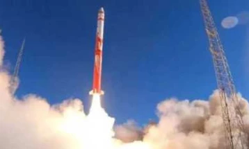Кинеска ракета паѓа назад на Земјата, не се знае каде ќе заврши