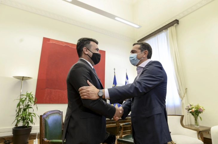 Заев-Ципрас: Придобивките од Договорот од Преспа се препознаени и од чинителите кои имаа сомнежи