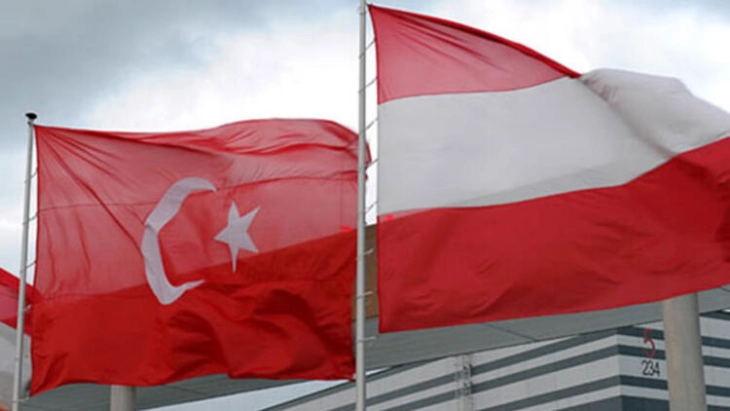 Амбасадорот на Турција повикан на разговор поради навредите на Ердоган кон Австрија
