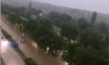 Пороен дожд во Куманово