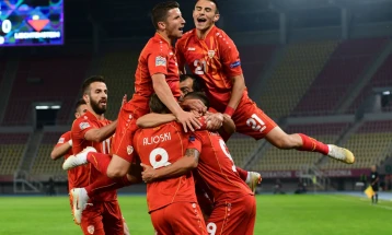 Пријателскиот фудбалски натпревар С Македонија - Словенија ќе се игра со 30 отсто присуство на публика
