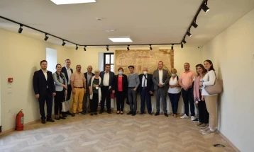 Стерјовски го честиташе денот на македонската азбука и порача да се чува македонскиот јазик, азбука, култура  и традиција 