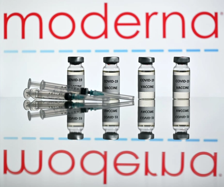 Модерна бара одобрување за вакцинирање тинејџери во ЕУ и Канада