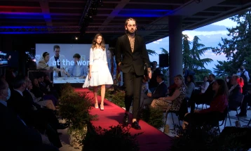 Модна ревија од Конкурсот за одржлива мода - симбол за борба против климатските промени