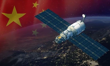 Кина испраќа тројца астронаути во Вселената