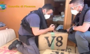 Италијанската полиција заплени шест тони хашиш и уапси тројца Бугари