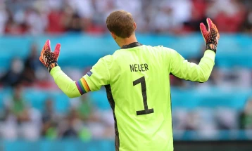 ЕВРО 2020: Ноер повторно ќе носи капитенска лента со боите на виножитото