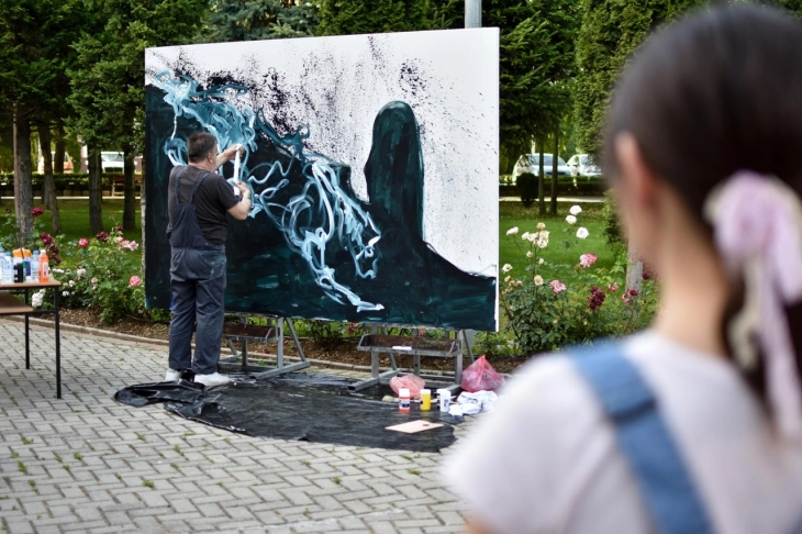 Факултетот  за уметност при УТ го организираше уметничкиот настан „Боја како музика и музика како боја“