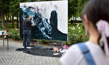 Факултетот  за уметност при УТ го организираше уметничкиот настан „Боја како музика и музика како боја“