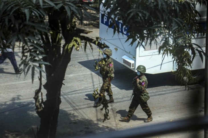 Воената хунта во Мјанмар ослободи над 2.000 политички затвореници