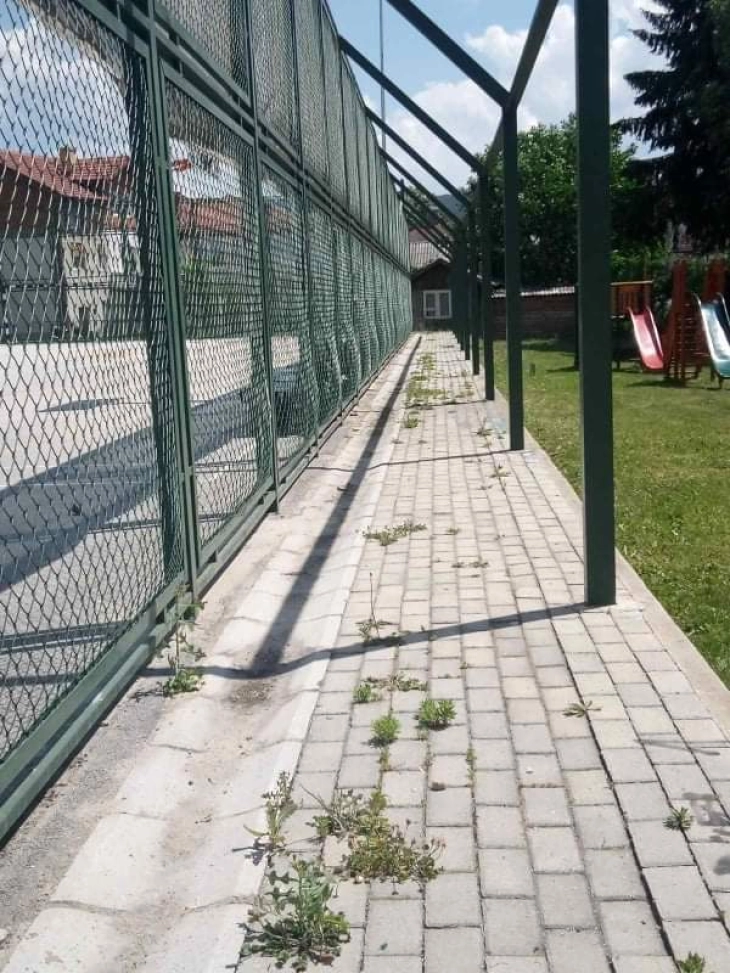 Исчистен паркот кај комплексот ,,Стара гимназија” во Берово