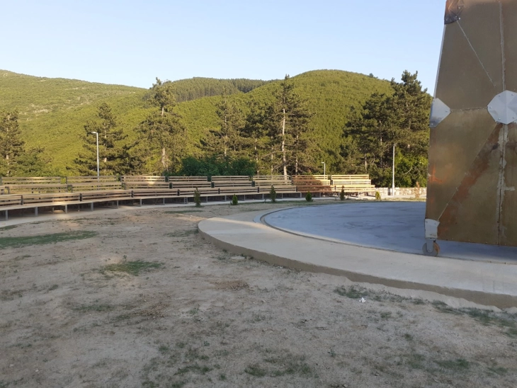 Заврши изградбата на амфитеатарот со ротирачка купола на Китино кале