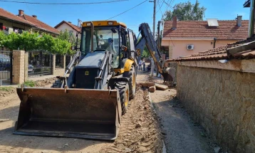 Почна реконструкција на две улици во населбата „Перо Чичо“ во Куманово