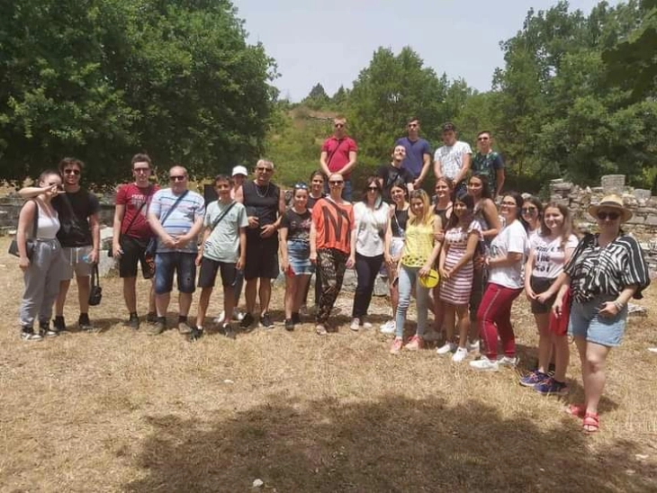 Средношколци од Берово учествуваа на обука за кулинарско претприемништво во Грција