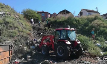 Одлука за затворање диви депонии и ѓубришта во 18 општини од источниот и североисточниот регион