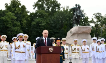 Путин: Руската флота е способна да открие и уништи која било цел