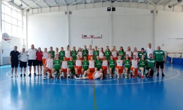 Македонската репрезентација за кошаркарки до 16 одигра два контролни натпревари со врсничките од Бугарија