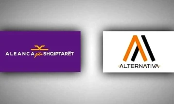 Алијанса за Албанците и Алтернaтива: Тротинети и обвинувања за администратори, два милиони евра автомобили за министри