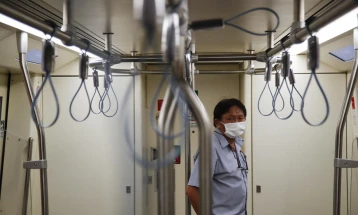 Јапонија ќе хоспитализира само најтешко заразени пациенти