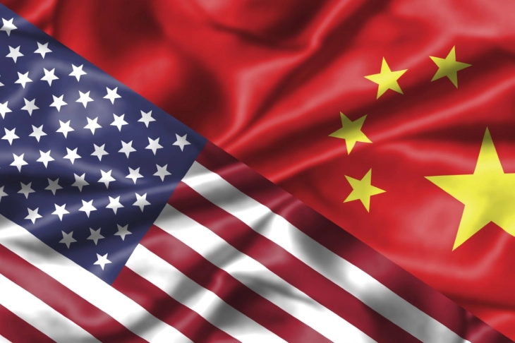 Кина ги обвини САД дека отворено се мешаат во работите на Хонг Конг