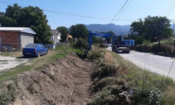 Се расчистува коритото на реката Сушица во Охрид