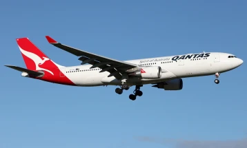 Квантас: Сите вработени мора да бида вакцинирани