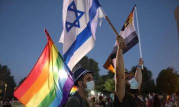 Израел ја укина повеќедецениската забрана за хомосексуалците да даруваат крв