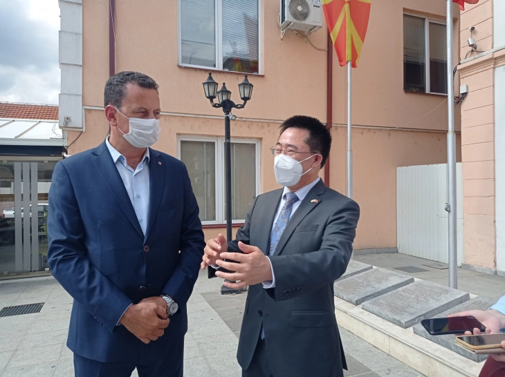 Кинескиот амбасадор Џанг Ѕуо оставри работна посета на Општина Крива Паланка