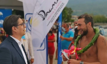 Француска доминација на Охридскиот пливачки маратон