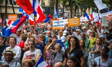Шести викенд по ред Французите протестираат против ковид сертификатите