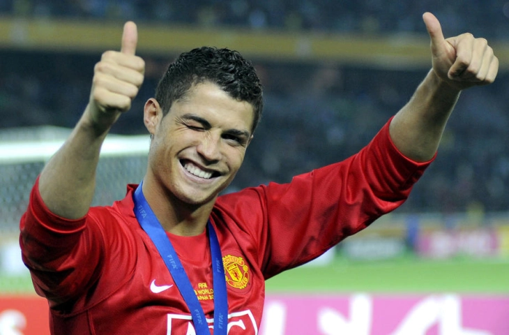 Пеле му го честита на Роналдо враќањето во Манчестер јунајтед: Убаво е да си дома