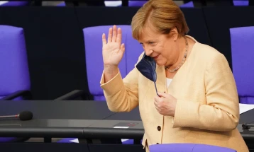 Последно обраќање на Меркел во Бундестагот пред изборите