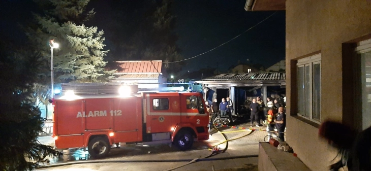 Тројца обвинители од Тетово и двајца од Скопје вршат увид во ковид центарот во Тетово