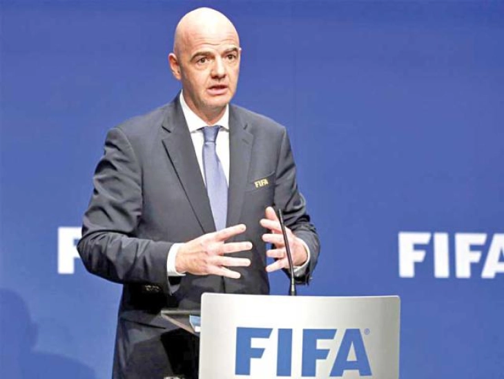 ФИФА не исклучува светски првенства на секои две години
