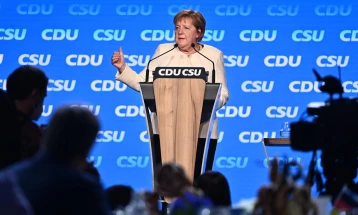 Меркел повика да се гласа за Лашет со цел „Германија да остане стабилна“