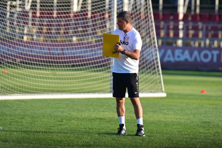 Канатларовски го објави списокот на повикани фудбалери за дуелите со Фарски Oстрови и Ерменија