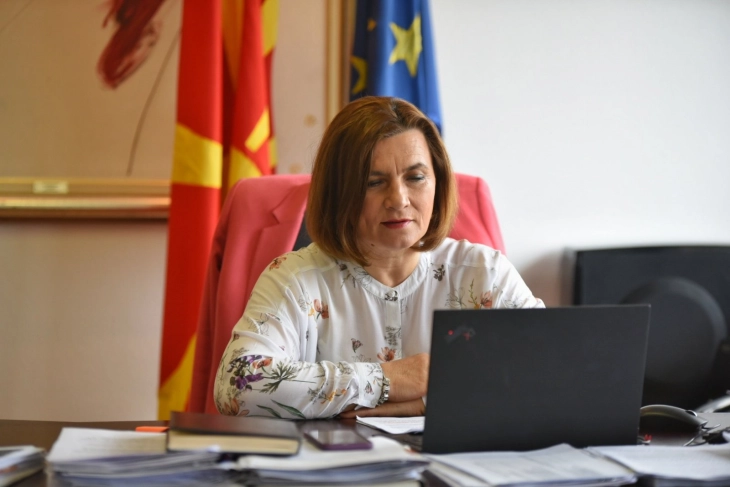 Министерката Шахпаска во работна посета на Албанија