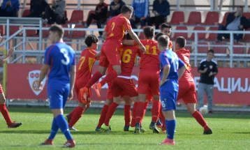 У17: Македонските фудбалски надежи ремизираа без голови против Полска