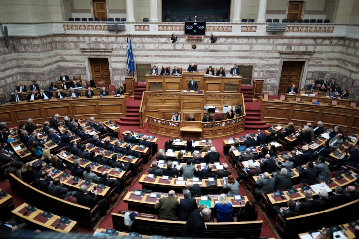 Грчкиот Парламент со широко мнозинство го ратификуваше Договорот за одбранбена соработка со Франција