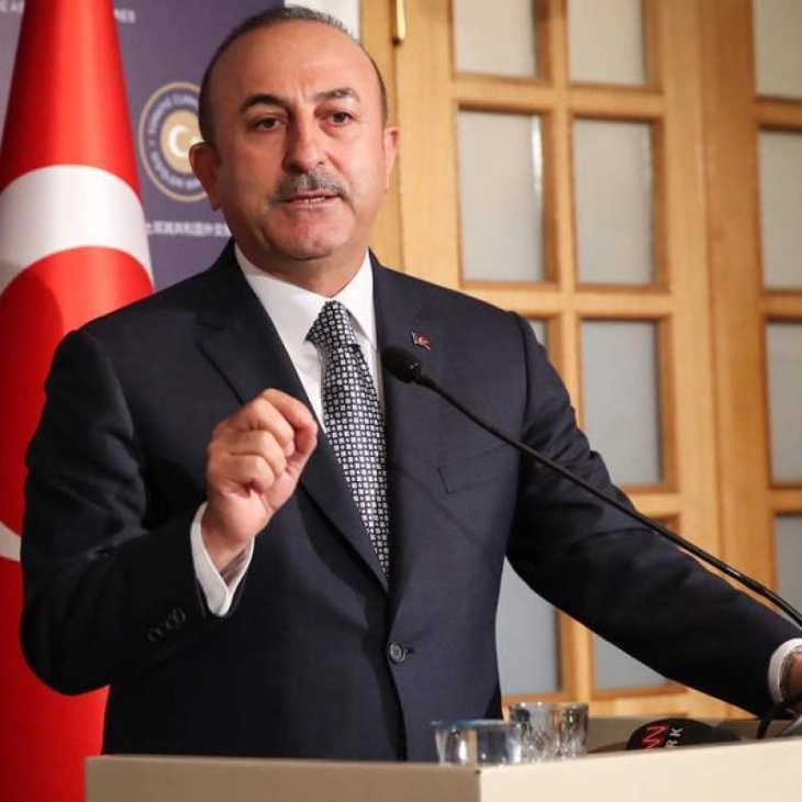 Чавушоглу: Русија и САД се виновни за нападите на курдската ЈПГ