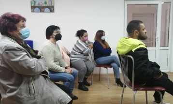 Здружението на лица со церебрална парализа од Велес на средба со кандидатите за градоначалник побара да им се овозможат услови за достоинствен живот
