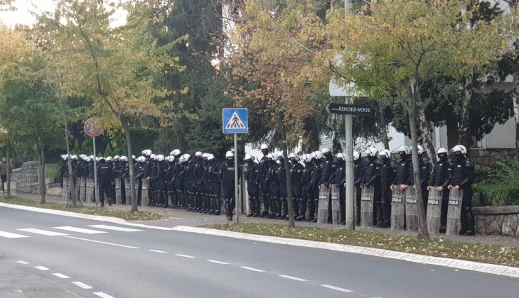 Полицијата спречи демонстрации на десничарската Народна патрола пред Амбасадата на САД во Белград