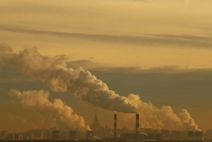 ОН: Светот е далеку од климатските цели, емисиите на стакленички гасови се зголемуваат
